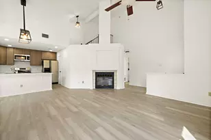 12009 Sky W Dr, Austin, TX 78758 - Photo 2