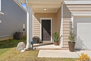 305 Redfish Ln, Hutto, TX 78634 - Photo 2