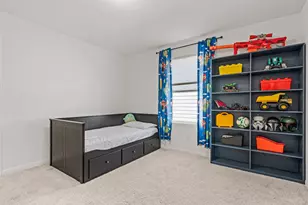 305 Redfish Ln, Hutto, TX 78634 - Photo 10