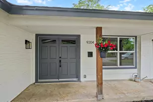 9204 Collinfield Dr, Austin, TX 78758 - Photo 2