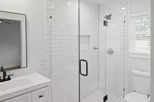 9204 Collinfield Dr, Austin, TX 78758 - Photo 14