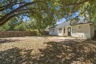 810 Honeysuckle Dr, Leander, TX 78641 - Photo 36