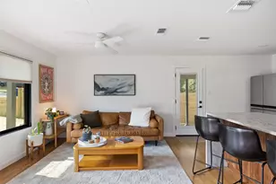 1803 Perez St, Austin, TX 78721 - Photo 8