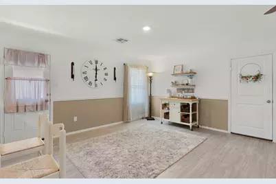 5903 Texas Spur, Seguin, TX 78155 - Photo 12