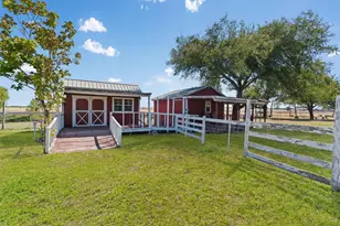 323 Co Rd 450, Thorndale, TX 76577 - Photo 10