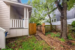2809 E 22nd St, Austin, TX 78722 - Photo 22
