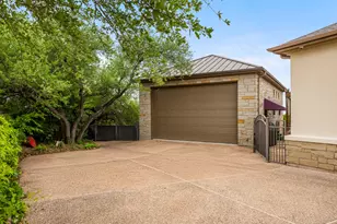 8815 Blazyk Dr, Austin, TX 78737 - Photo 36