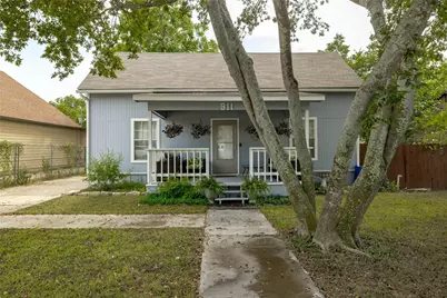 911 W 3rd Street, Taylor, TX 76574 - Photo 1