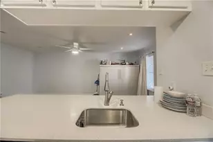 1240 Barton Hills Dr, Austin, TX 78704 - Photo 12
