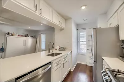 1240 Barton Hills Drive #214, Austin, TX 78704 - Photo 10