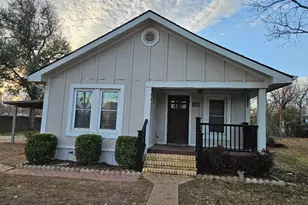 110 Lexington Rd, Elgin, TX 78621 - Photo 1