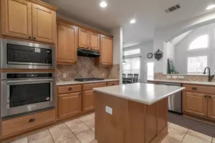 10304 Medinah Greens Dr, Austin, TX 78717 - Photo 12