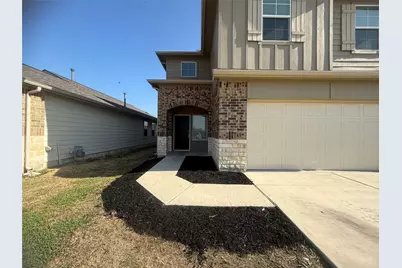 161 Roanwood Drive, San Marcos, TX 78666 - Photo 2