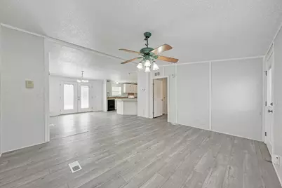 107 Long Shadow Drive, Bastrop, TX 78602 - Photo 8