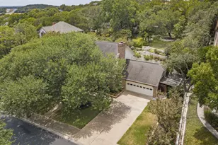 1702 Crested Butte Dr, Austin, TX 78746 - Photo 34