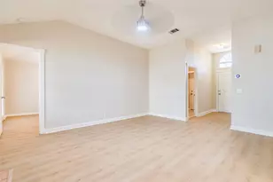 913 Jasmine Trail, Georgetown, TX 78626 - Photo 6