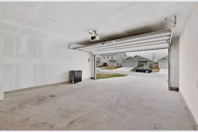 2021 Willkomen Way, Pflugerville, TX 78660 - Photo 38