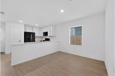 2021 Willkomen Way, Pflugerville, TX 78660 - Photo 8