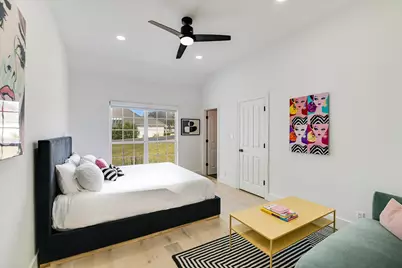 32 Wingreen Loop, The Hills, TX 78738 - Photo 20