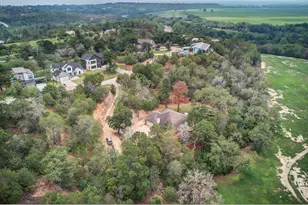 211 Ulupau Cir, Bastrop, TX 78602 - Photo 36