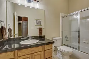 211 Ulupau Cir, Bastrop, TX 78602 - Photo 20