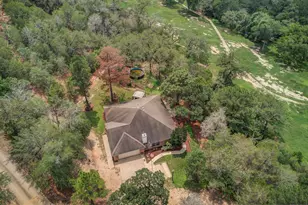 211 Ulupau Cir, Bastrop, TX 78602 - Photo 40