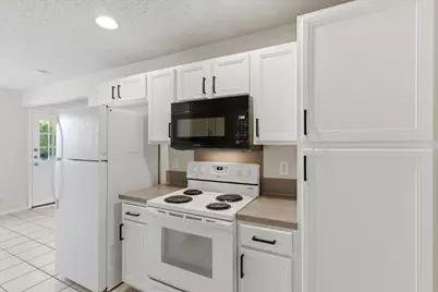 115 Crest Drive, San Marcos, TX 78666 - Photo 6