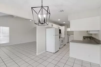 115 Crest Drive, San Marcos, TX 78666 - Photo 4