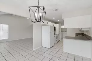 115 Crest Dr, San Marcos, TX 78666 - Photo 4