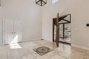 267 S Commons Ford Rd, Austin, TX 78733 - Photo 4