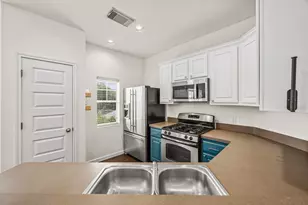 2821 Saville Loop, Austin, TX 78741 - Photo 10