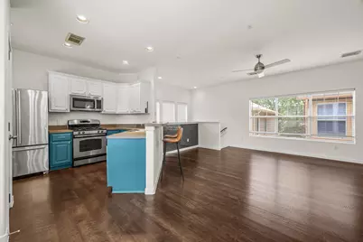 2821 Saville Loop, Austin, TX 78741 - Photo 2