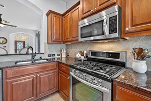 10416 Big Thicket Dr, Austin, TX 78747 - Photo 14