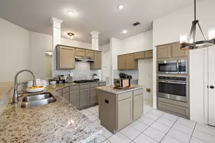 12713 Cinchring Ln, Austin, TX 78727 - Photo 20