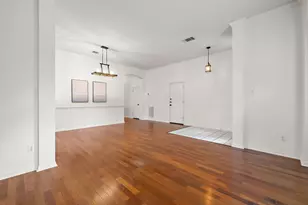 12713 Cinchring Ln, Austin, TX 78727 - Photo 10