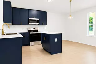 906 W South St, Leander, TX 78641 - Photo 8