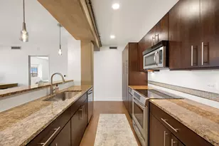 800 Brazos St, Austin, TX 78701 - Photo 8