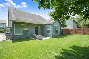 5616 S 1st St, Austin, TX 78745 - Photo 26
