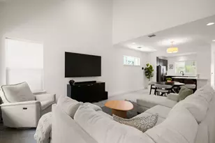 5616 S 1st St, Austin, TX 78745 - Photo 2