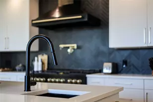 4600 Gillis St, Austin, TX 78745 - Photo 18