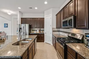 2613 Sorano Cv, Round Rock, TX 78665 - Photo 6