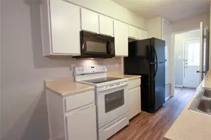 12609 Turtle Rock Rd, Austin, TX 78729 - Photo 2