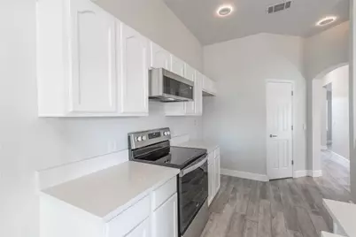 216 Brickyard Lane, Jarrell, TX 76537 - Photo 6