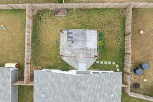 517 Texas Angel Wy, Jarrell, TX 76537 - Photo 32