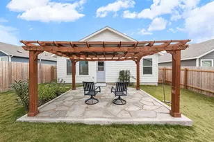 517 Texas Angel Wy, Jarrell, TX 76537 - Photo 4