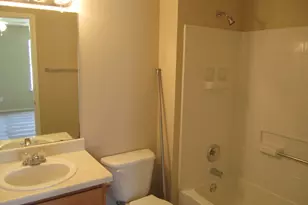 13124 Maidenhair Tr, Elgin, TX 78621 - Photo 10