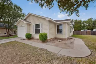 13124 Maidenhair Tr, Elgin, TX 78621 - Photo 2