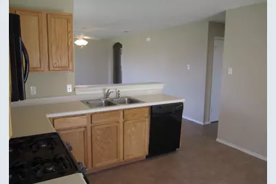 13124 Maidenhair Trail, Elgin, TX 78621 - Photo 6