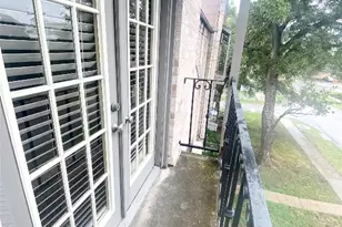 2216 San Gabriel St, Austin, TX 78705 - Photo 12