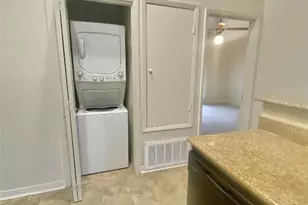 2216 San Gabriel St, Austin, TX 78705 - Photo 16